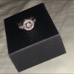 Round sterling silver diamond ring